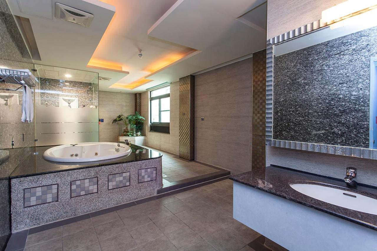 Pgs Motel Keelung Zewnętrze zdjęcie